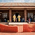 Violence Propels Ebola Outbreak Toward 1,000 Cases