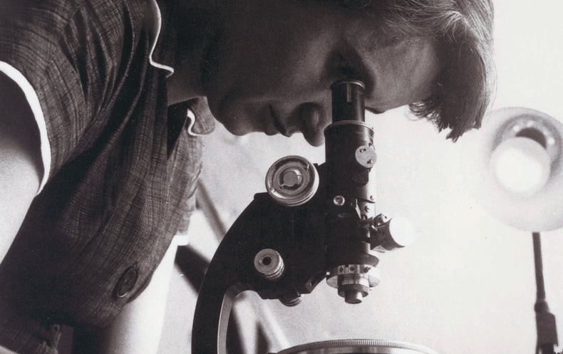 Photo of Rosalind Franklin Deserves a Posthumous Nobel Prize for Co-discovering DNA Structure