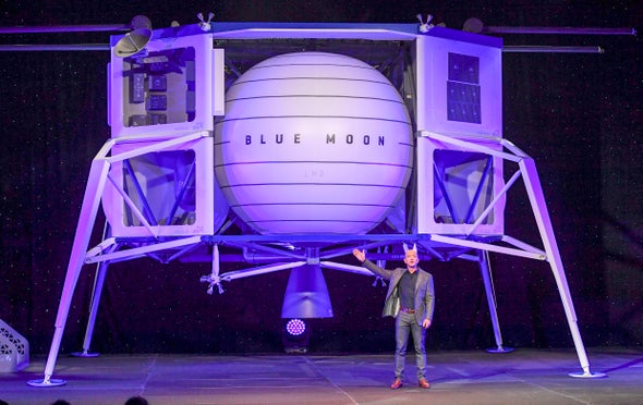 Blue Origin Unveils "Blue Moon," Its Big Lunar Lander