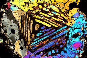 Thin chondrule section