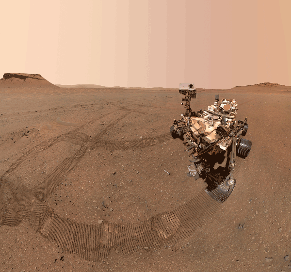 Robot on surface of Mars
