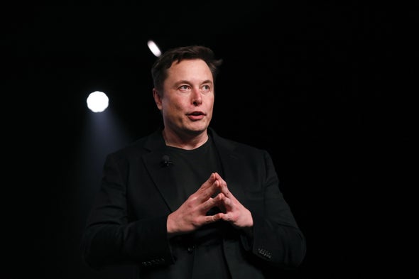شرکت Tech Tech Secretive Brain Elon Musk یک ایمپلنت عصبی پیچیده را آغاز می کند