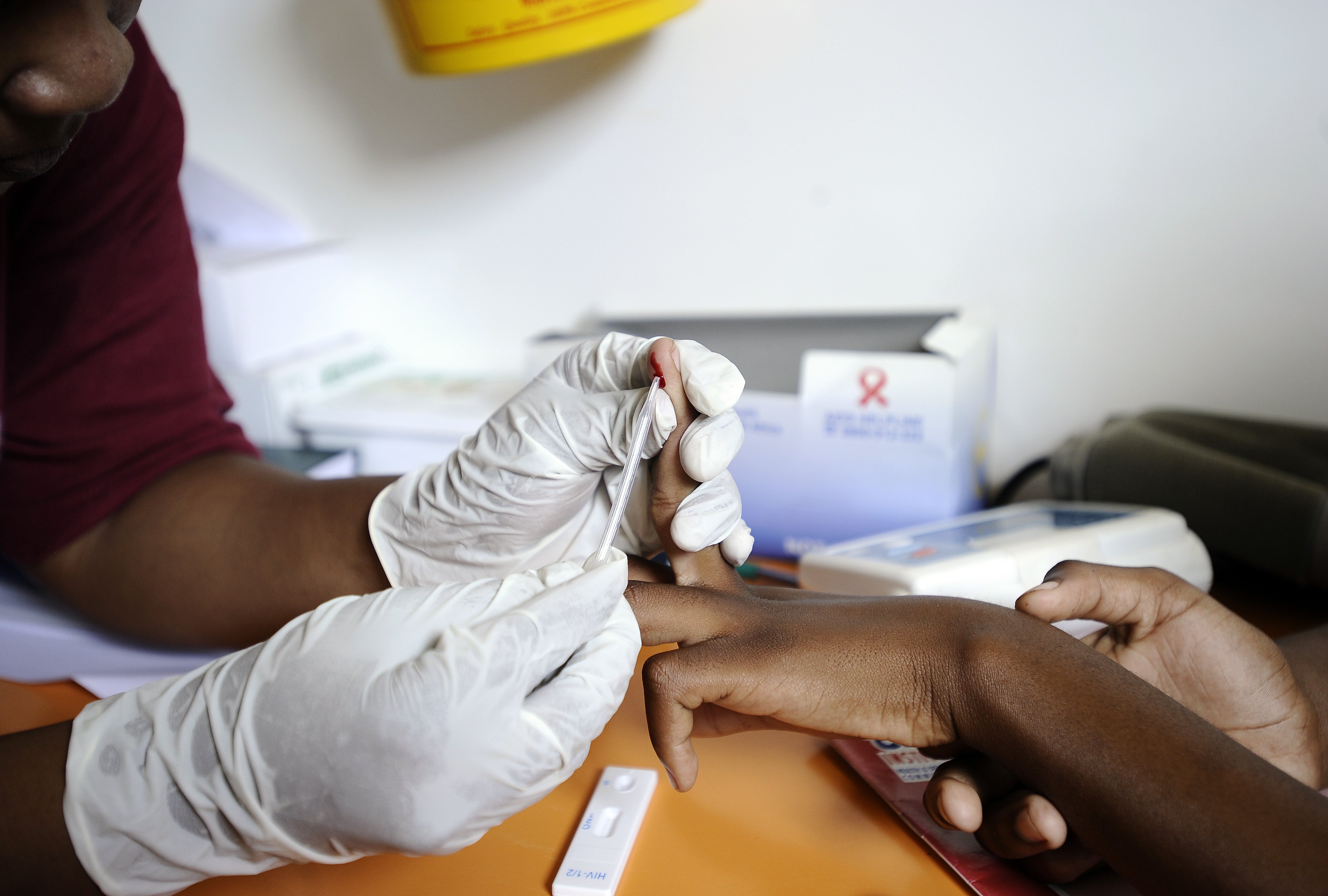 Вич инфицированные тест. ВИЧ инфицированные в Африке.