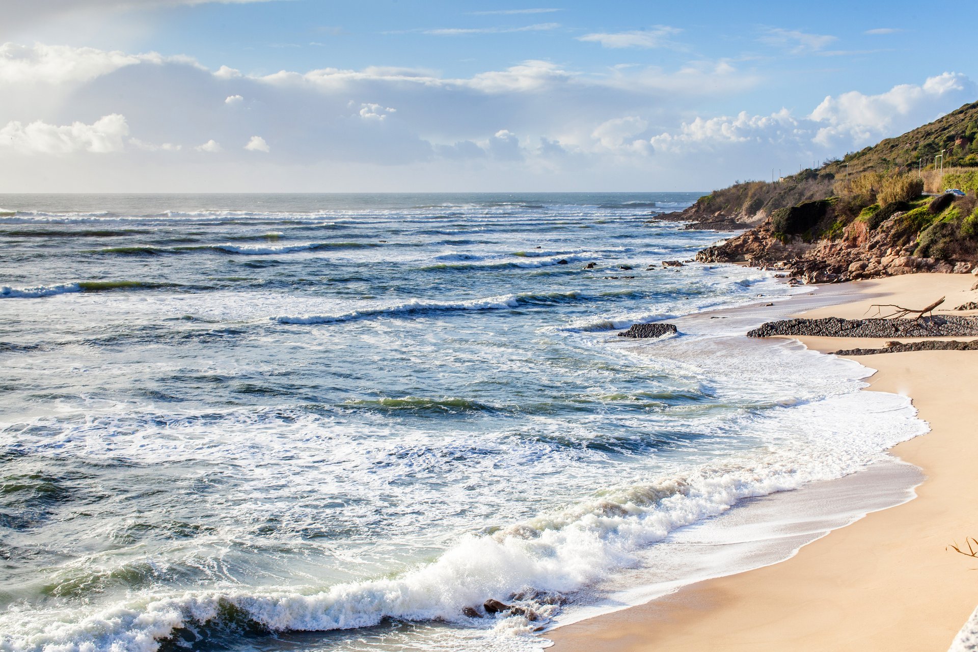 Wave Power Charges Ahead with Static Electricity Generators 