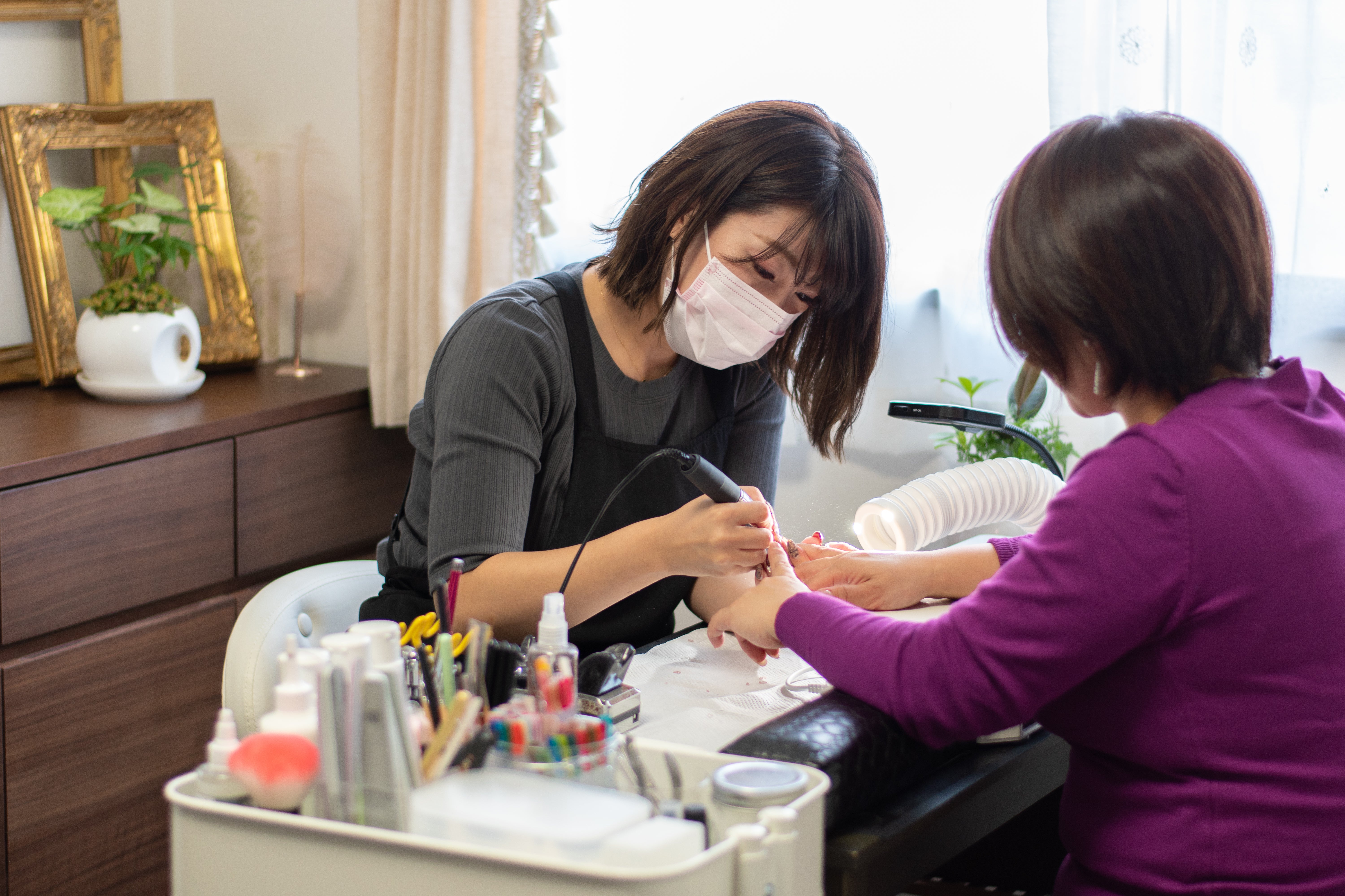 These 4 Chemicals May Pose The Most Risk For Nail Salon Workers Scientific American