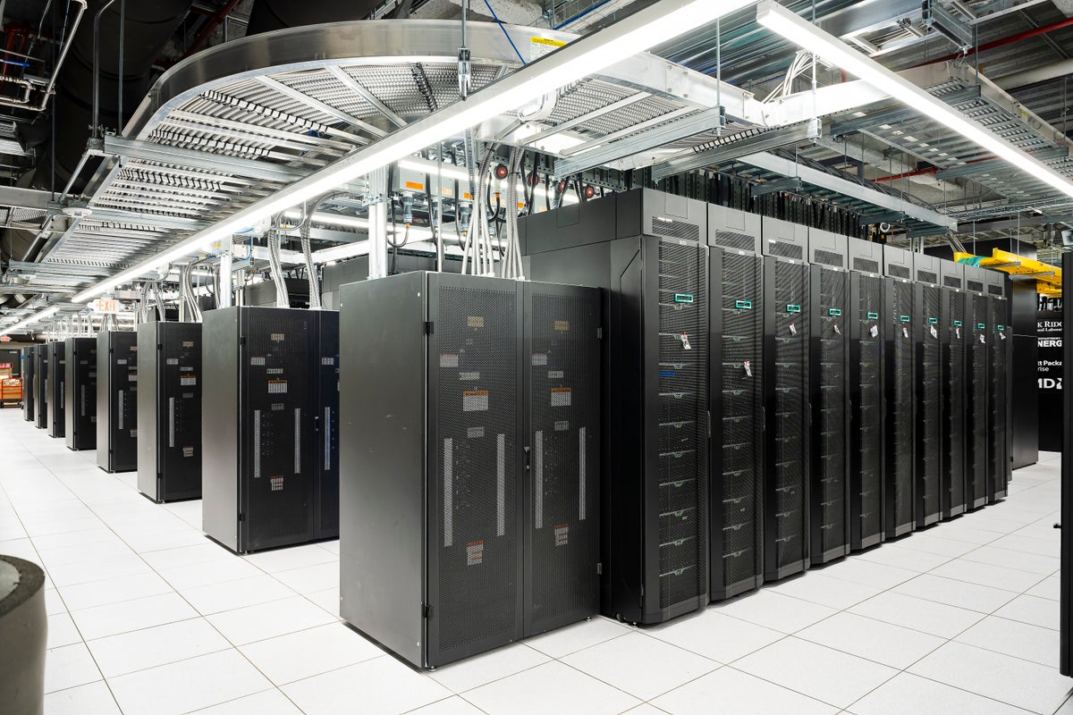 Hardware, Supercomputers and Performance Computing