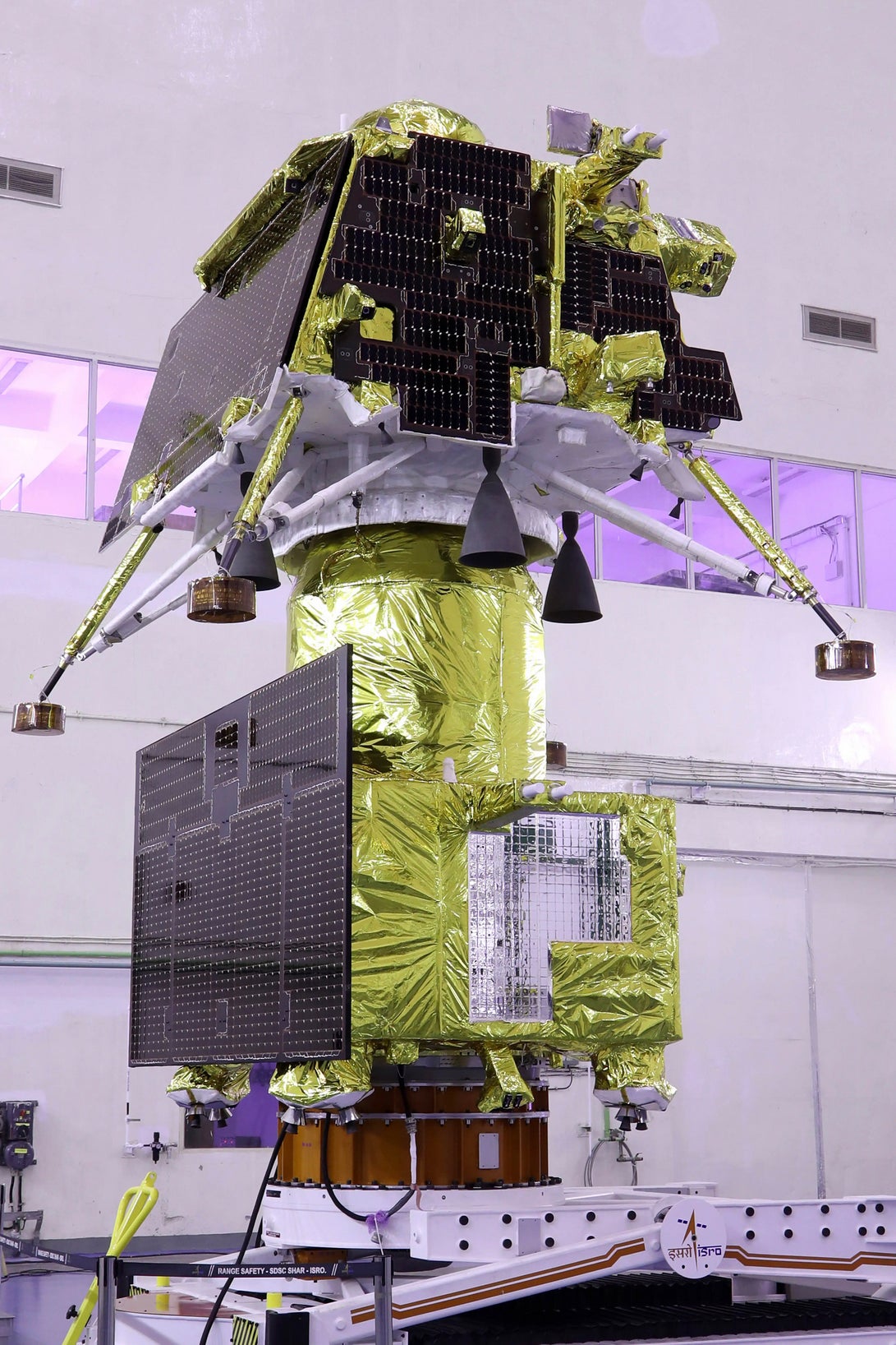 Hindistan, Chandrayaan-3'ün Fırlatılmasıyla Ay'ı Hedefliyor