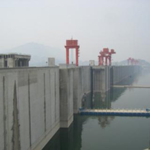 Damming the Yangtze: Are a Few Big Hydropower Projects Better Than a Lot of Small Ones?