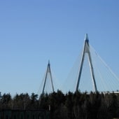 SWEDEN'S UDDEVALLA CABLE BRIDGE