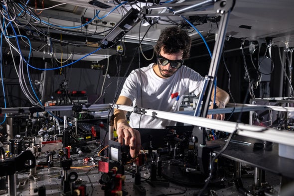 Scientists Create 'Slits in Time' in Mind-Bending Physics Experiment
