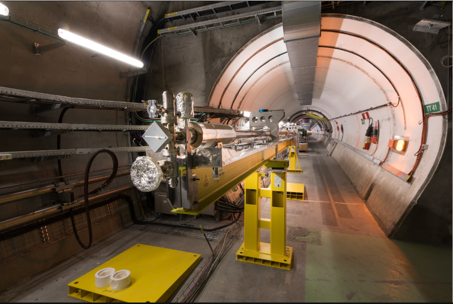 CERN's Pioneering Mini-Accelerator Passes First Test | Scientific