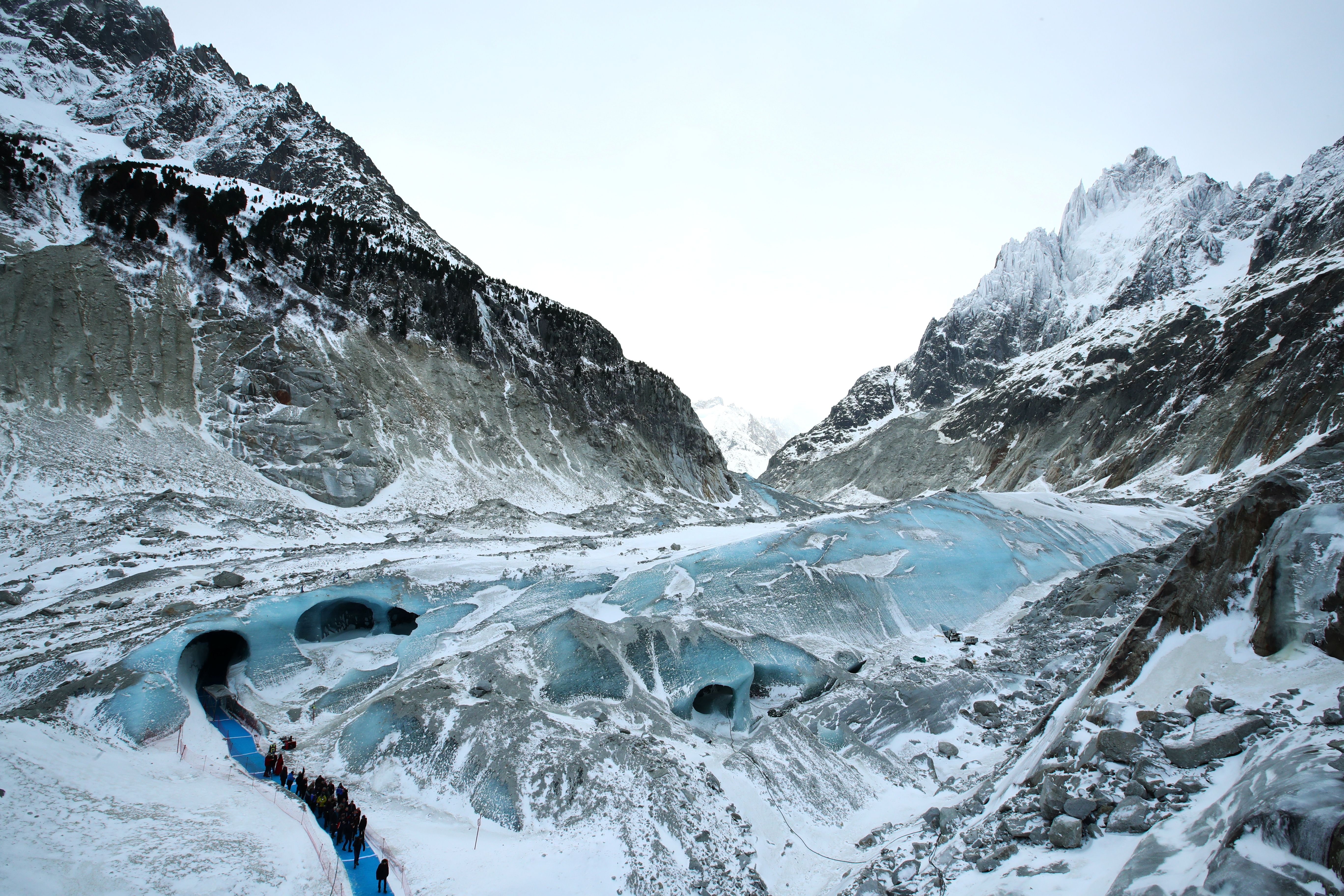 Tüm Dağ Buzullarının Yarısının 2100 Yılında Kaybolması Bekleniyor