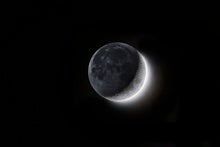 Earthshine Lights up the 'Dark Side' of the Moon