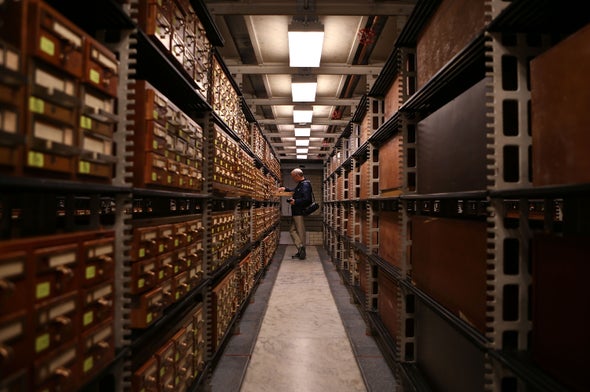 Atom Wranglers Create Rewritable Memory