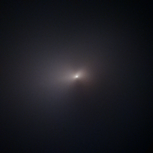 Hubble Captures Close-Up of Comet NEOWISE
