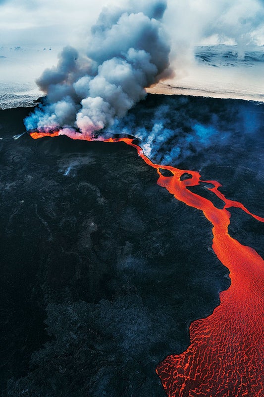Geologists Confirm Mantle Plumes Generate Volcanic Hotspots