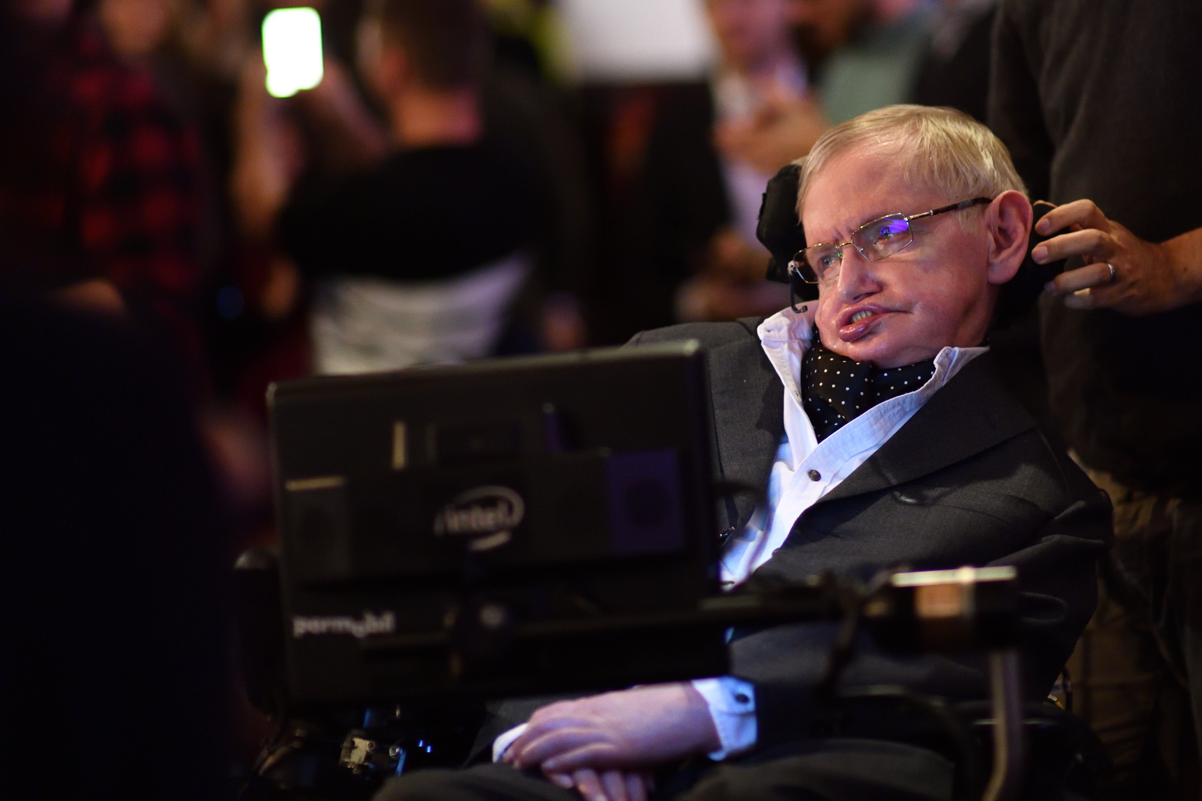 kompleksitet stemning lejr How Has Stephen Hawking Lived Past 70 with ALS? - Scientific American
