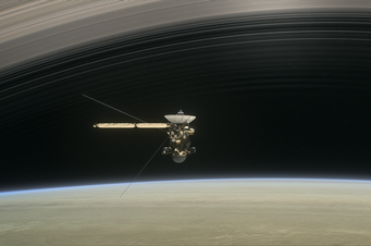 Cassini's Death Dive into Saturn Reveals Weird Ring 