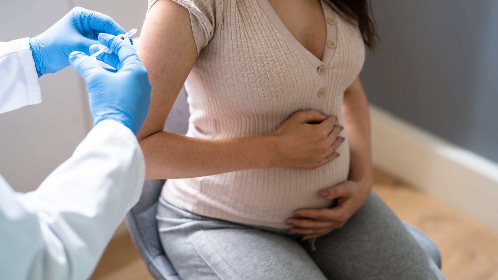 Vaccination Protects Pregnant People and Their Babies from Severe COVID |  Scientific American