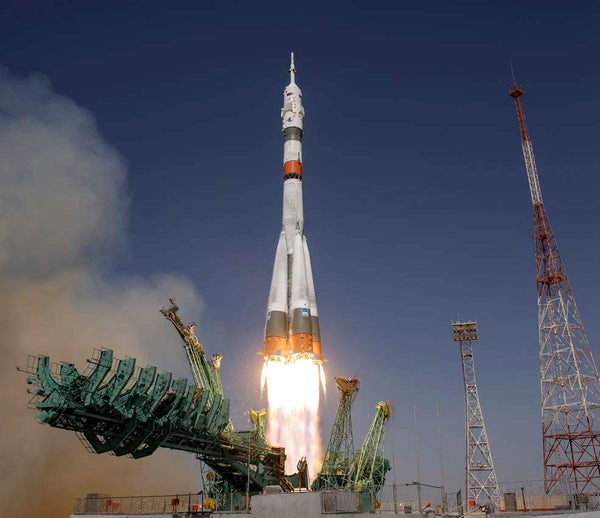 Российский экипаж прибыл на Международную космическую станцию ​​для съемок исторического фильма