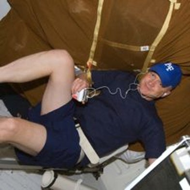 A Little Flight Music: NASA Contest for Wake-Up Songs Prompts Astronauts to Recall Tuneful Highlights