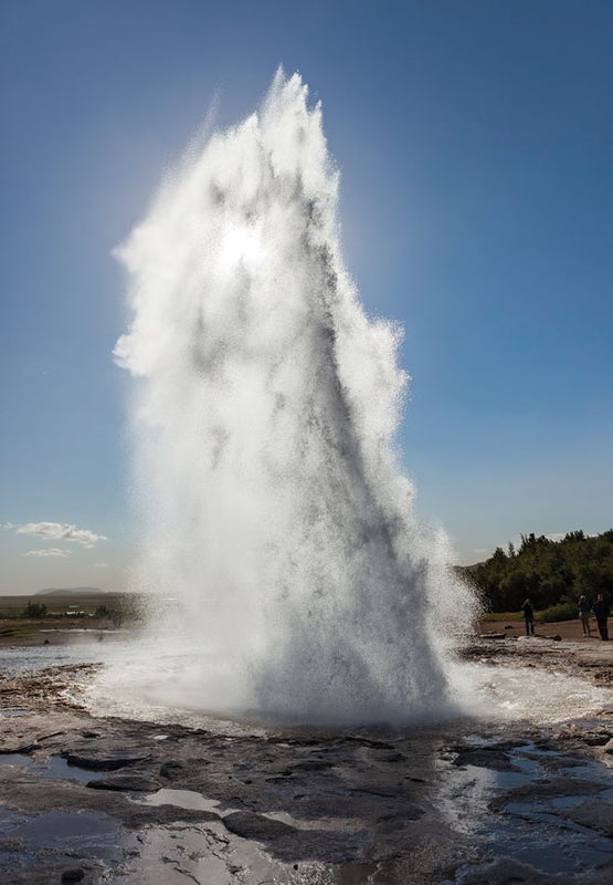 Instant Egghead: How do geysers erupt over and over?