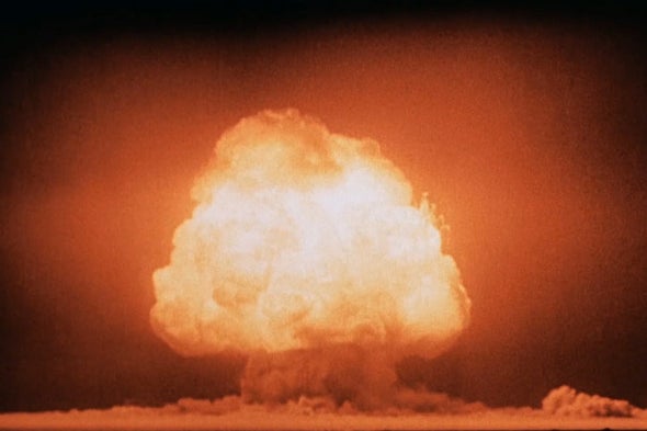第一次核爆炸创造了“不可能的”准晶体