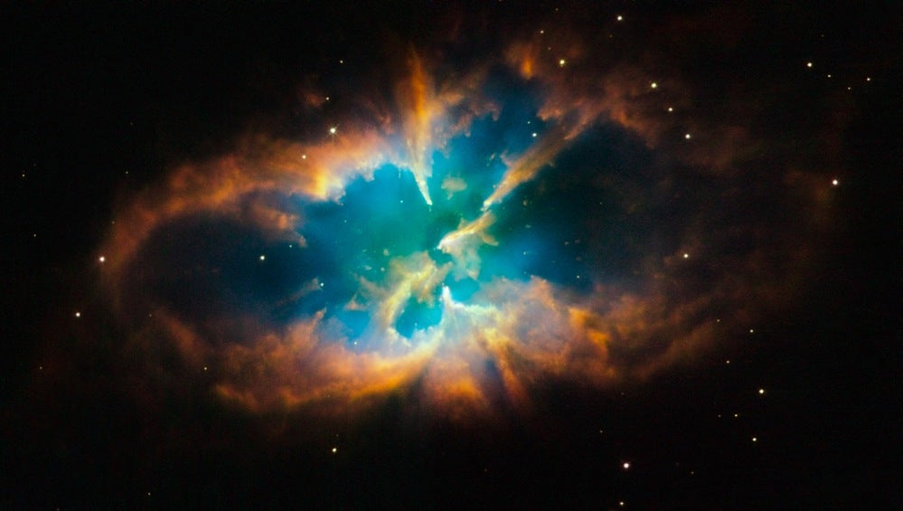 A planetary nebula within a cluster | Scientific American